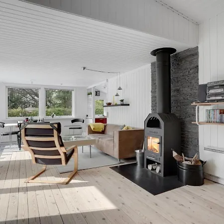 Mainio - 800m From The Sea In Ne Jutland By Interhome Holiday home