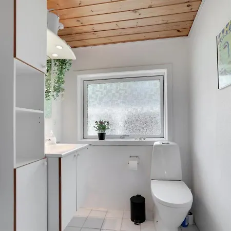 Mainio - 800m From The Sea In Ne Jutland By Interhome Holiday home Hals