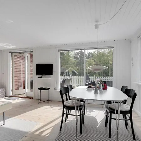Mainio - 800m From The Sea In Ne Jutland By Interhome * Hals