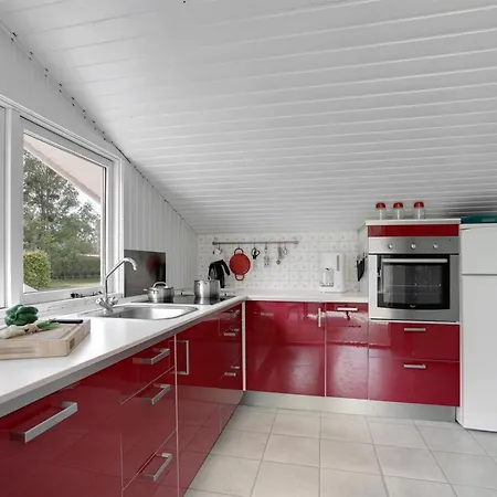Mainio - 800m From The Sea By Interhome